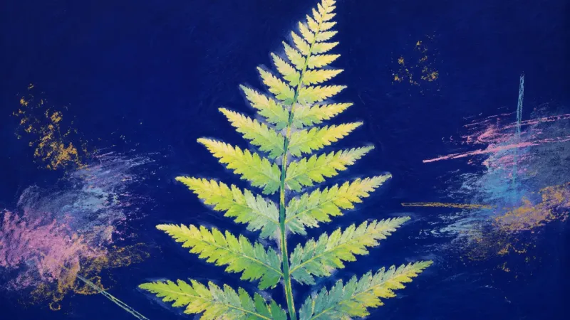 A fully unfurled fern regains a balanced rhythm, symbolizing paced communication, mutual trust, and